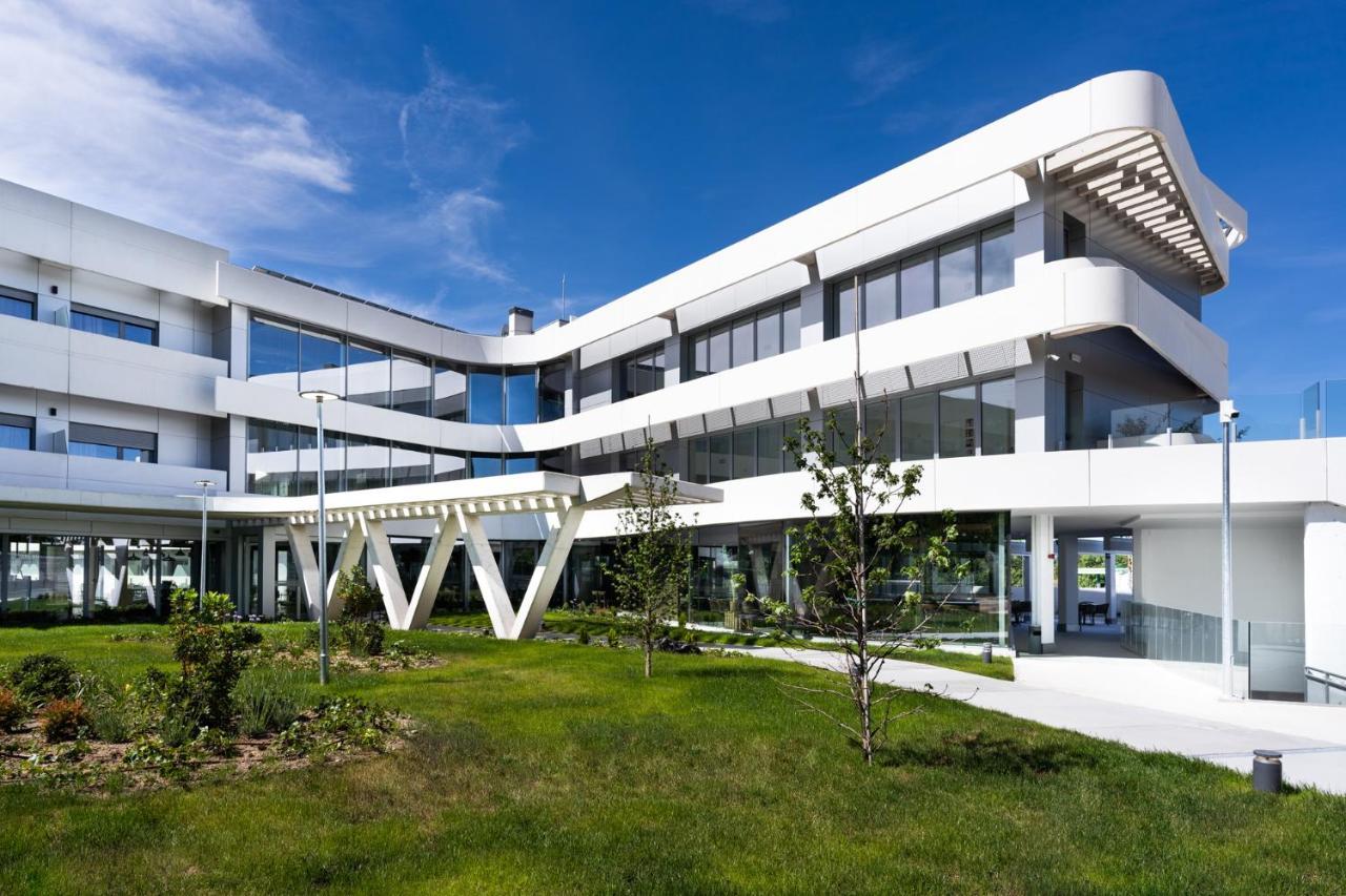 Student Experience Madrid Pozuelo - Luxury Hostel 포주엘로데알라르콘 외부 사진