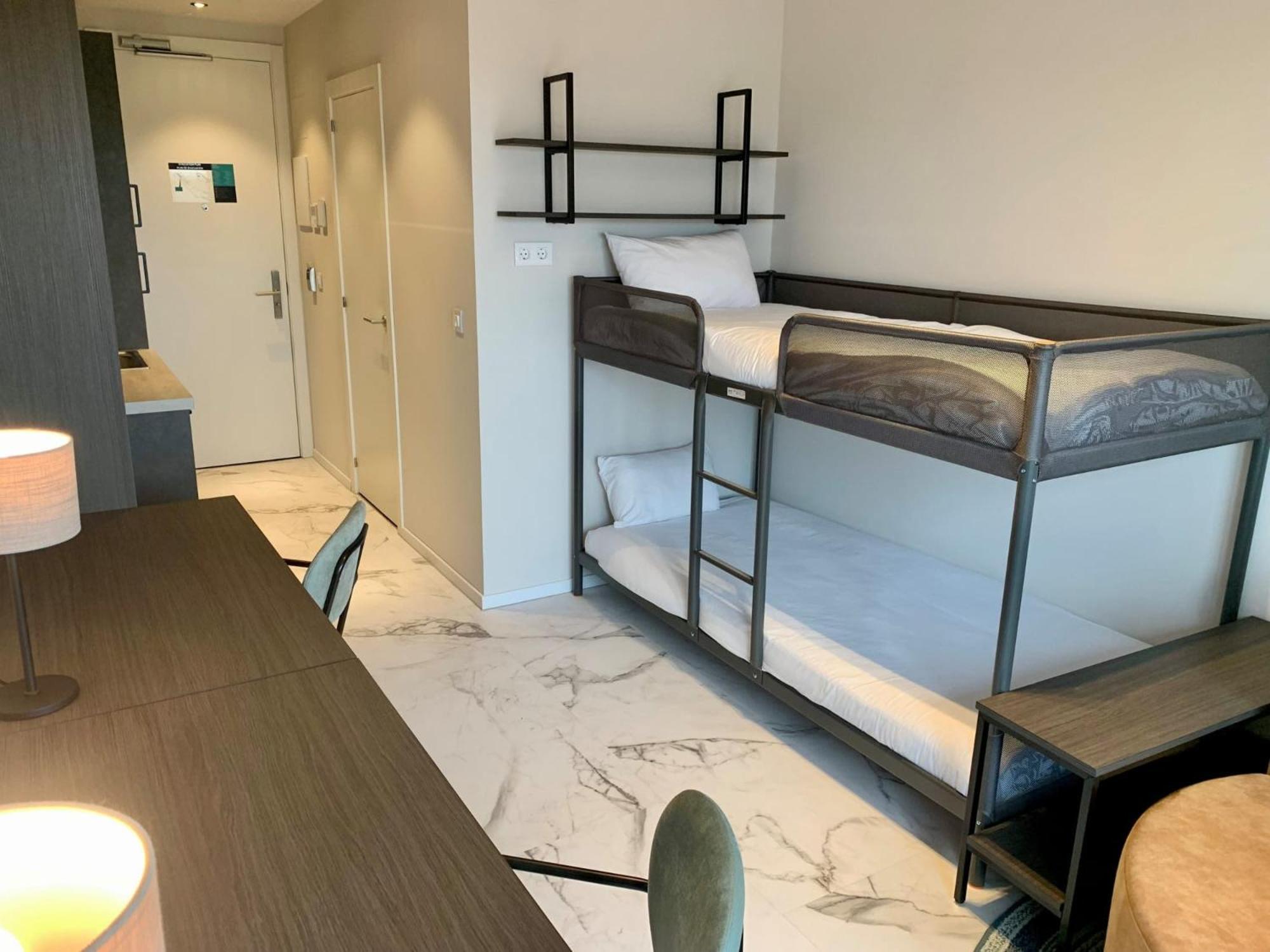 Student Experience Madrid Pozuelo - Luxury Hostel 포주엘로데알라르콘 외부 사진