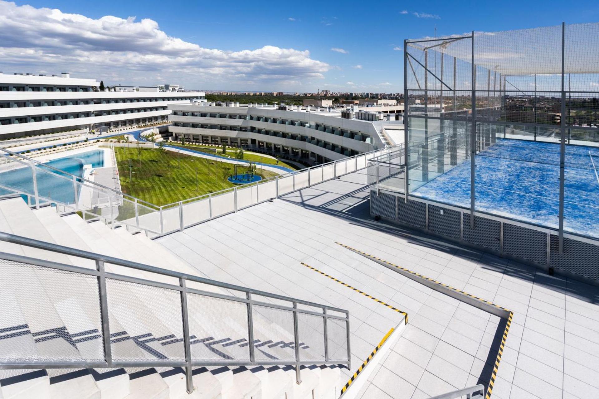 Student Experience Madrid Pozuelo - Luxury Hostel 포주엘로데알라르콘 외부 사진